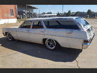 Image 4 of 9 of a 1966 CHEVROLET IMPALA