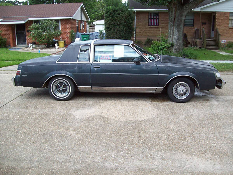 2nd Image of a 1985 BUICK REGAL LIMITED