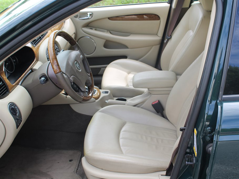 8th Image of a 2004 JAGUAR X-TYPE