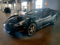 Image 2 of 8 of a 2010 FERRARI CALIFORNIA USA SPYDER