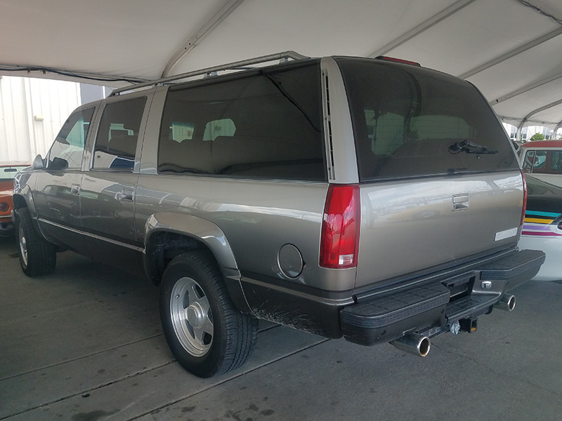 1st Image of a 1999 GMC SUBURBAN K2500