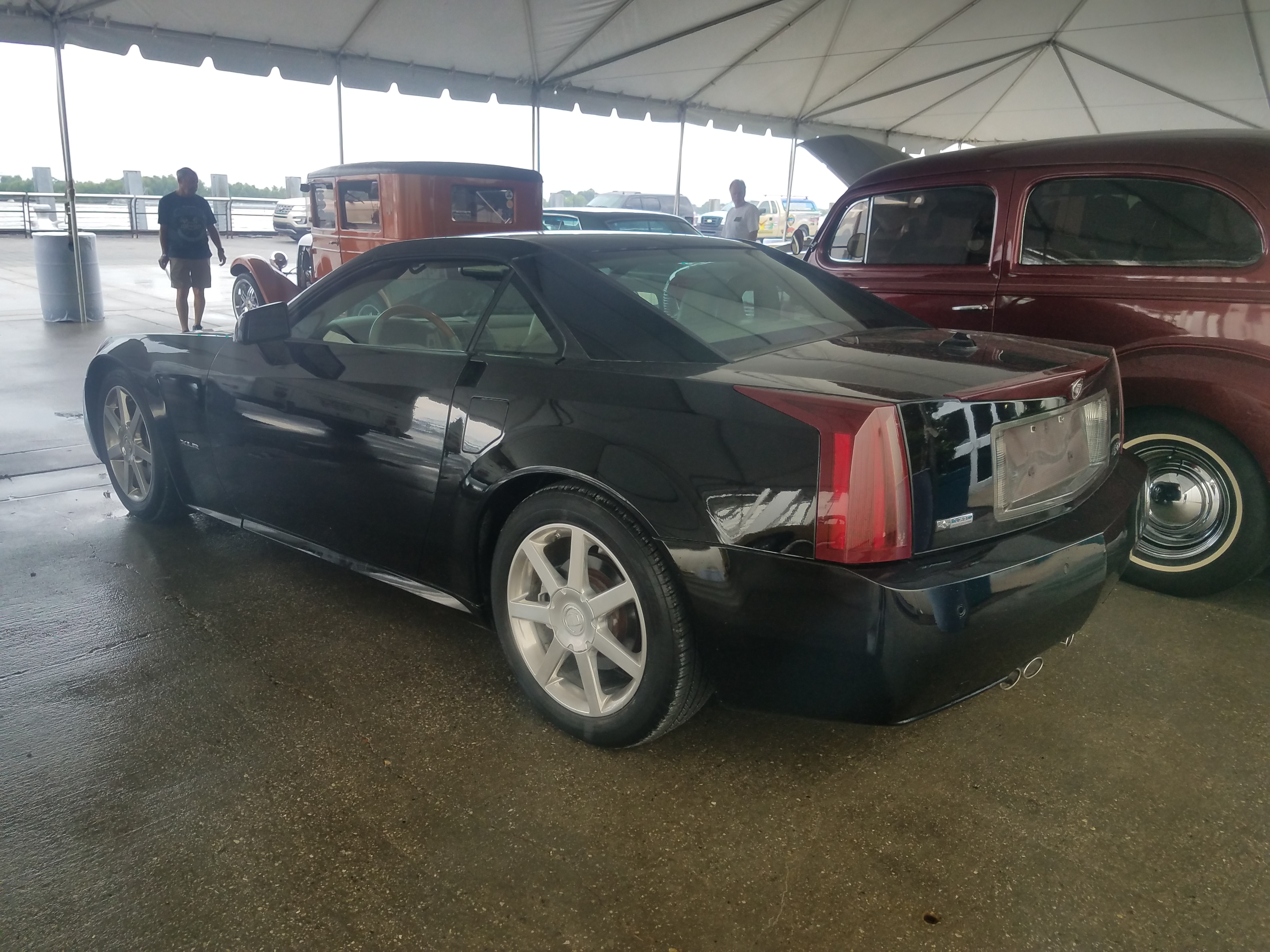 1st Image of a 2005 CADILLAC XLR ROADSTER