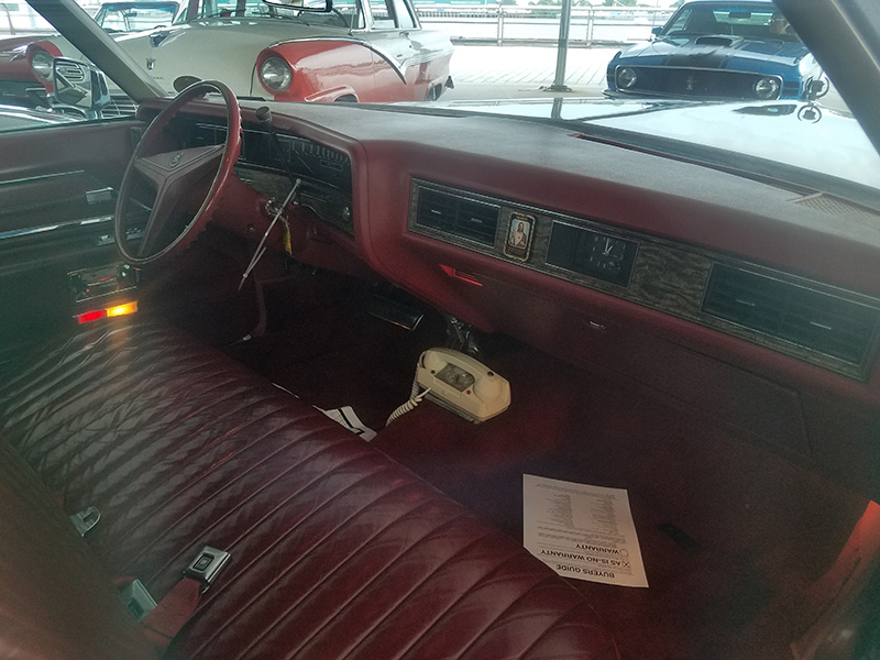 2nd Image of a 1971 CADILLAC FLEETWOOD LIMO