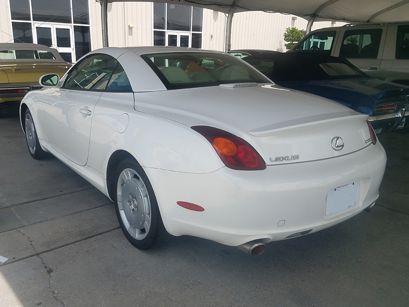 2nd Image of a 2005 LEXUS SC 430