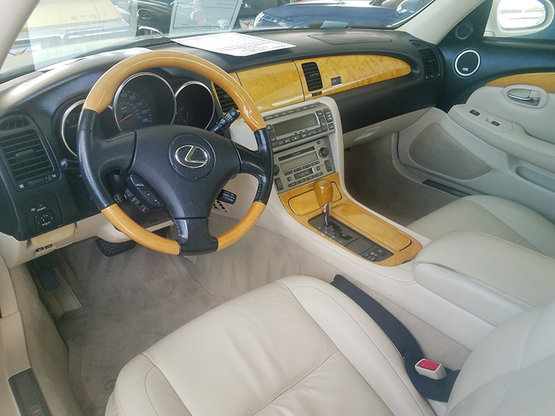 3rd Image of a 2005 LEXUS SC 430