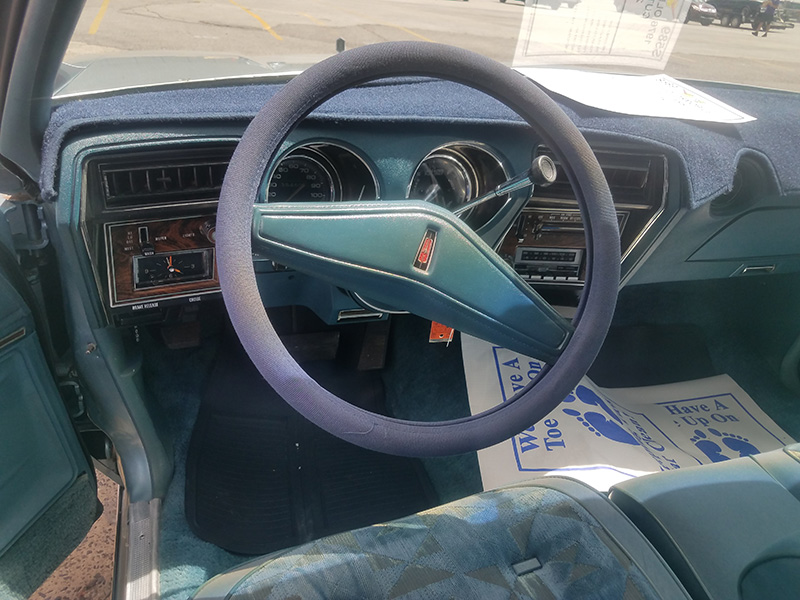 5th Image of a 1976 OLDSMOBILE CUTLASS