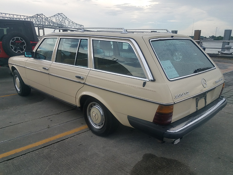 1st Image of a 1985 MERCEDES 300TD