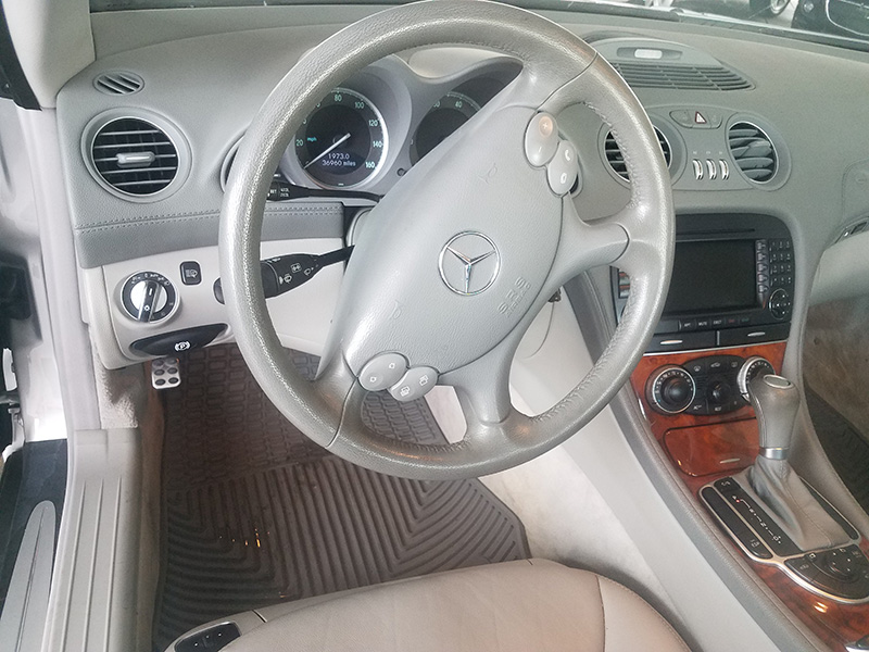 6th Image of a 2005 MERCEDES-BENZ SL-CLASS SL500