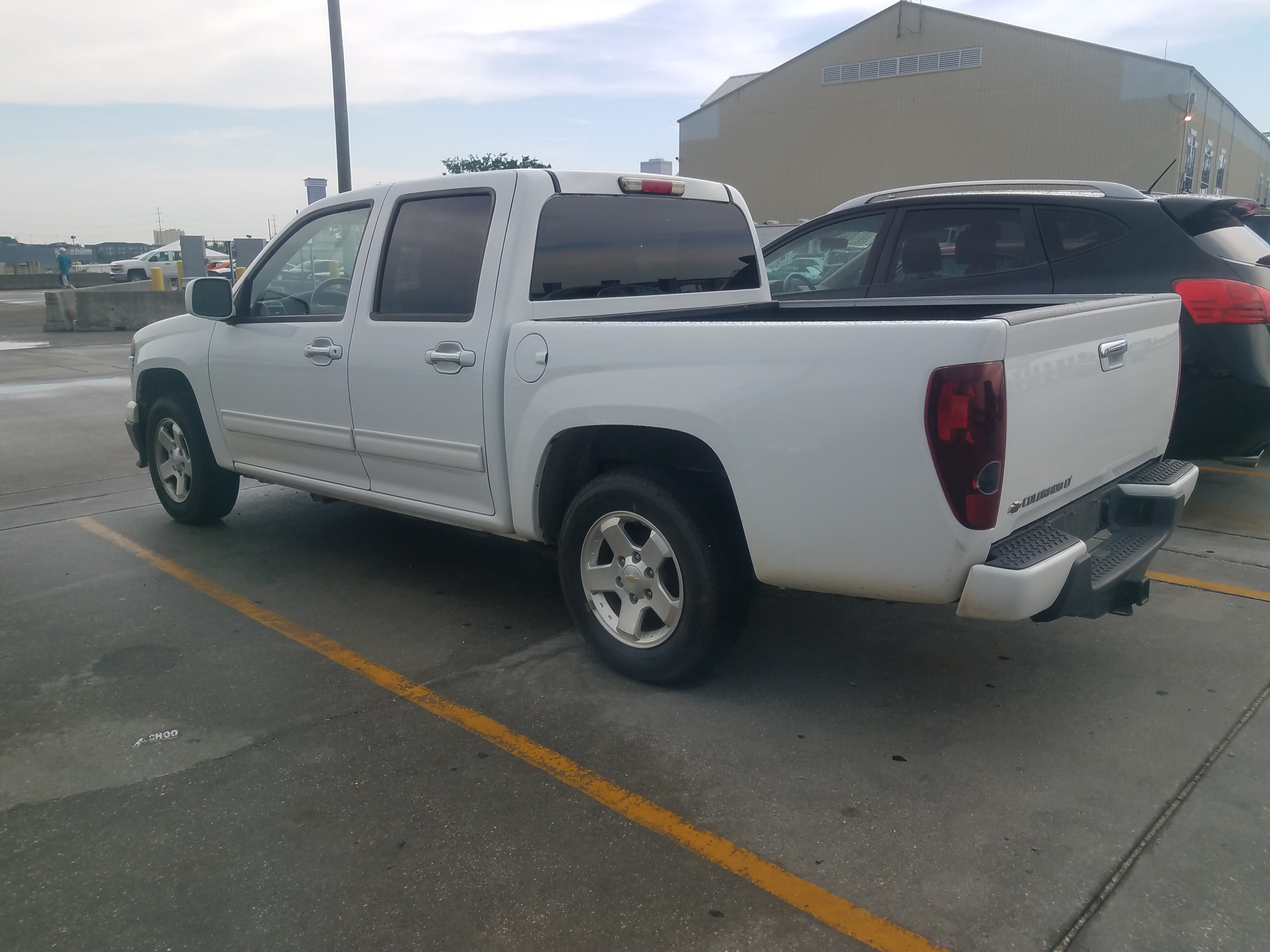 1st Image of a 2011 CHEVROLET COLORADO 1LT