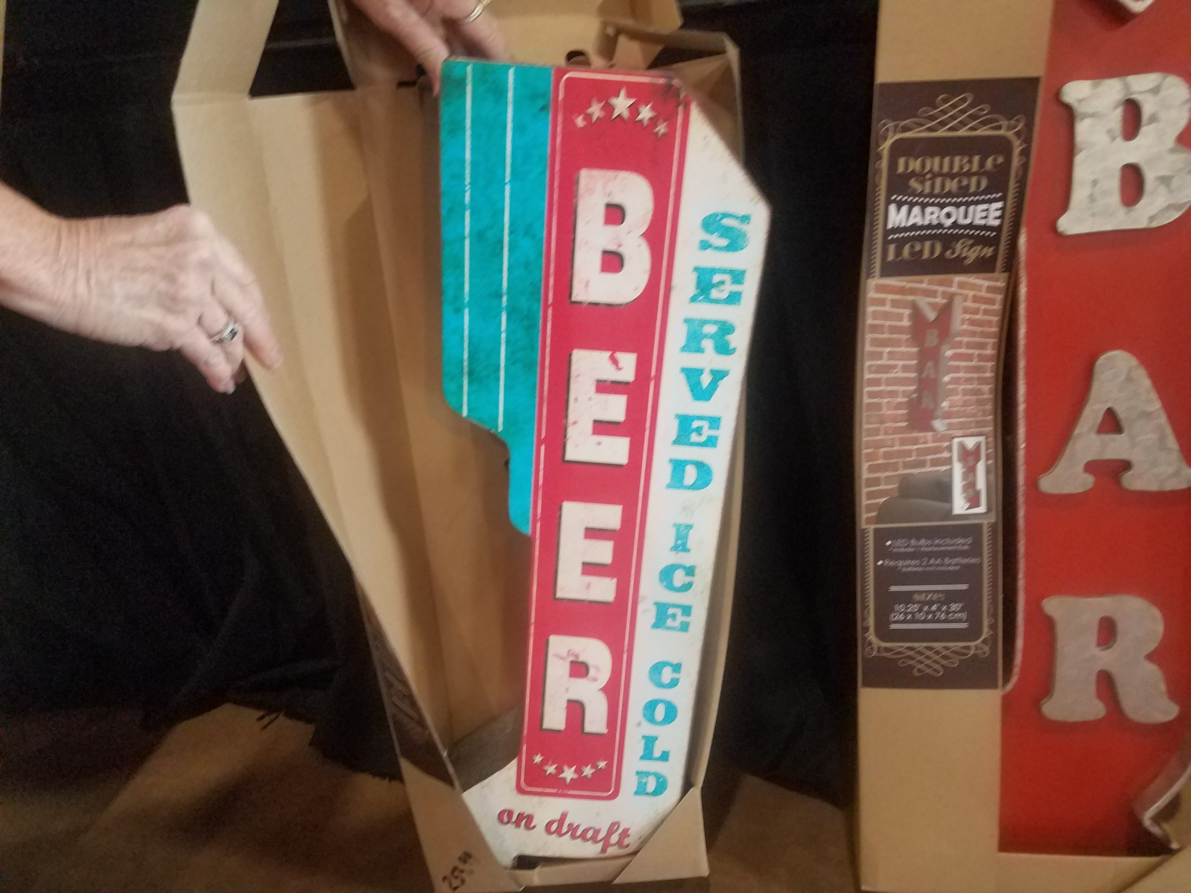 0th Image of a N/A SIGNS VERTICAL BEER SERVED COLD