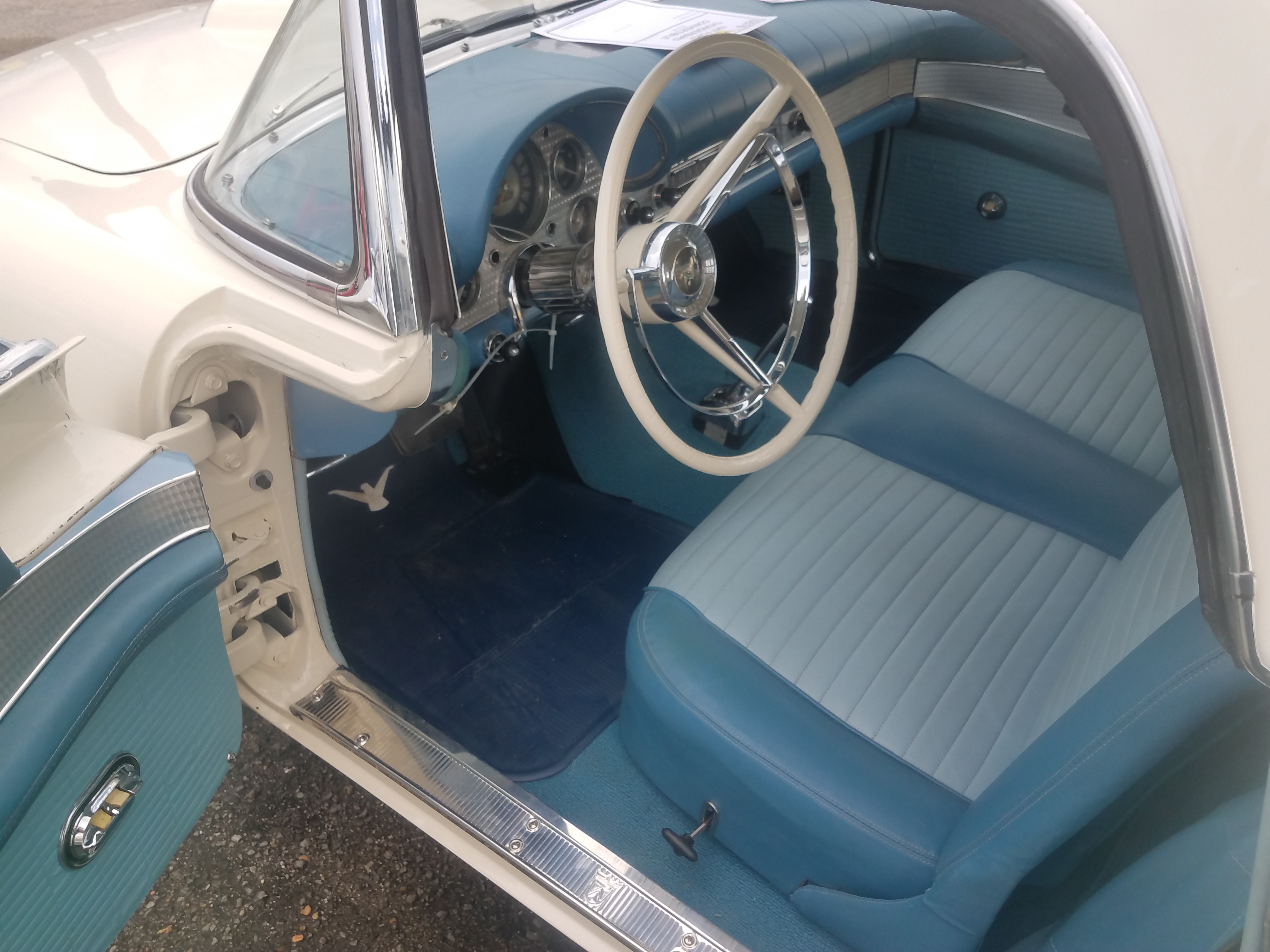 2nd Image of a 1957 FORD THUNDERBIRD