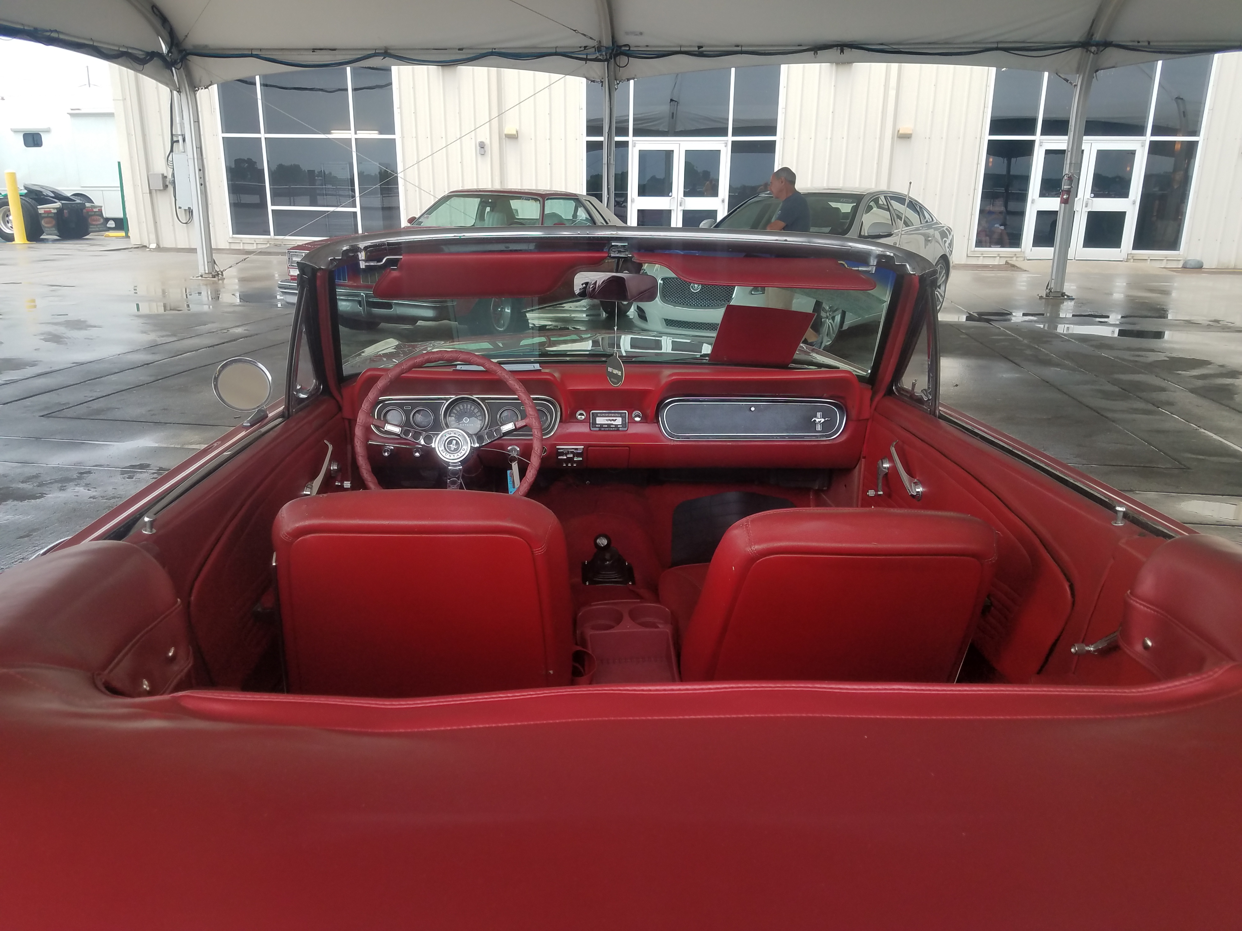 2nd Image of a 1966 FORD MUSTANG