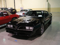 Image 3 of 12 of a 1977 PONTIAC FIREBIRD TRANS