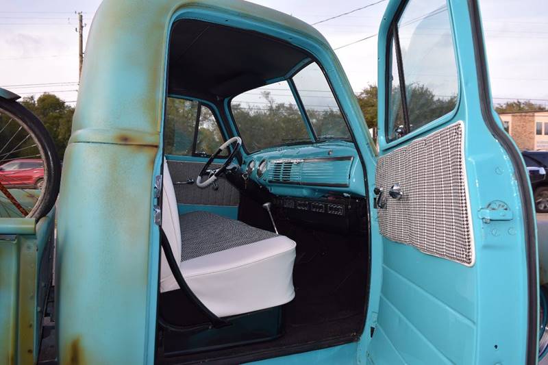 3rd Image of a 1951 CHEVROLET 3100