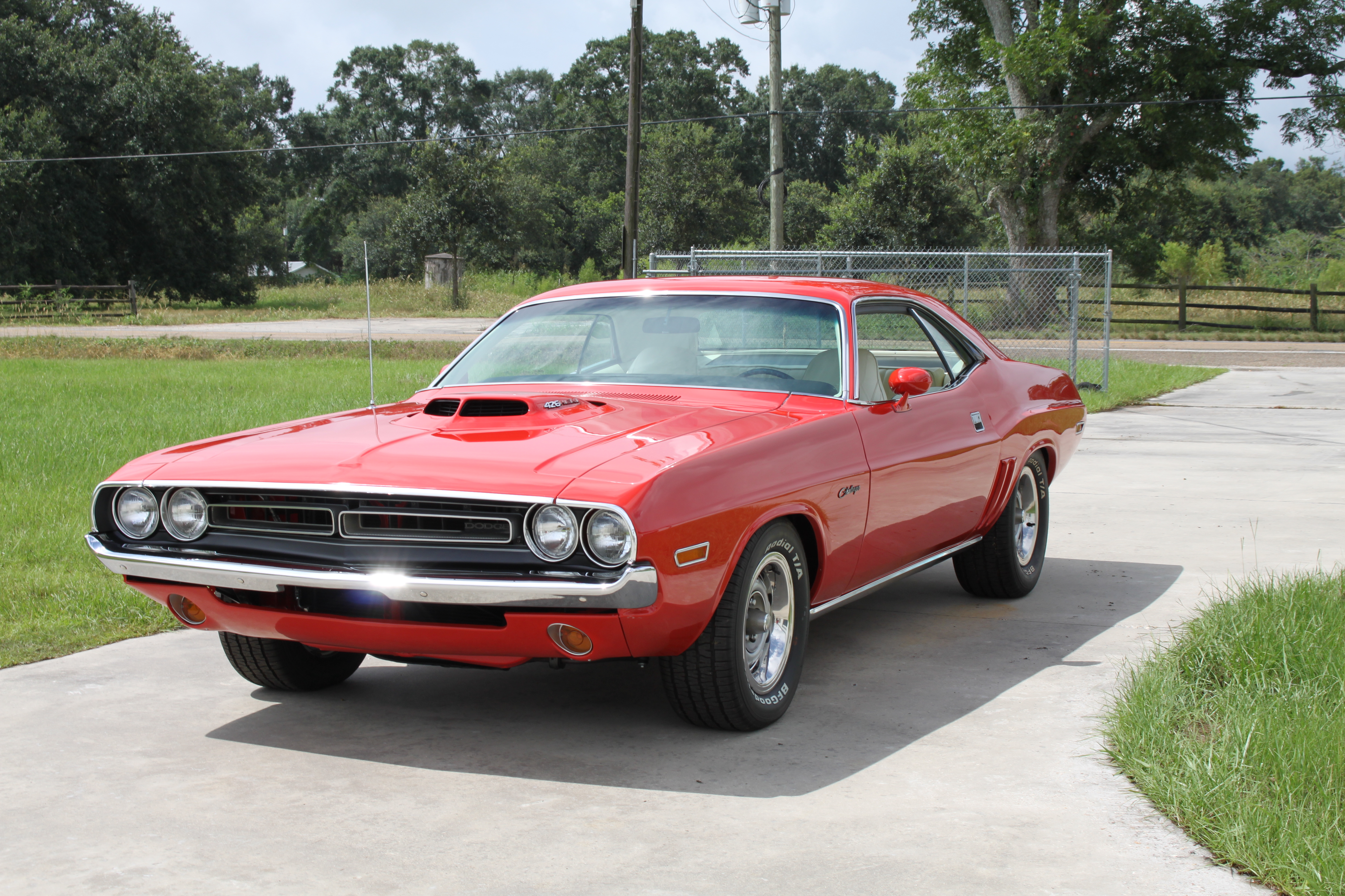 2nd Image of a 1971 DODGE CHALLENGER