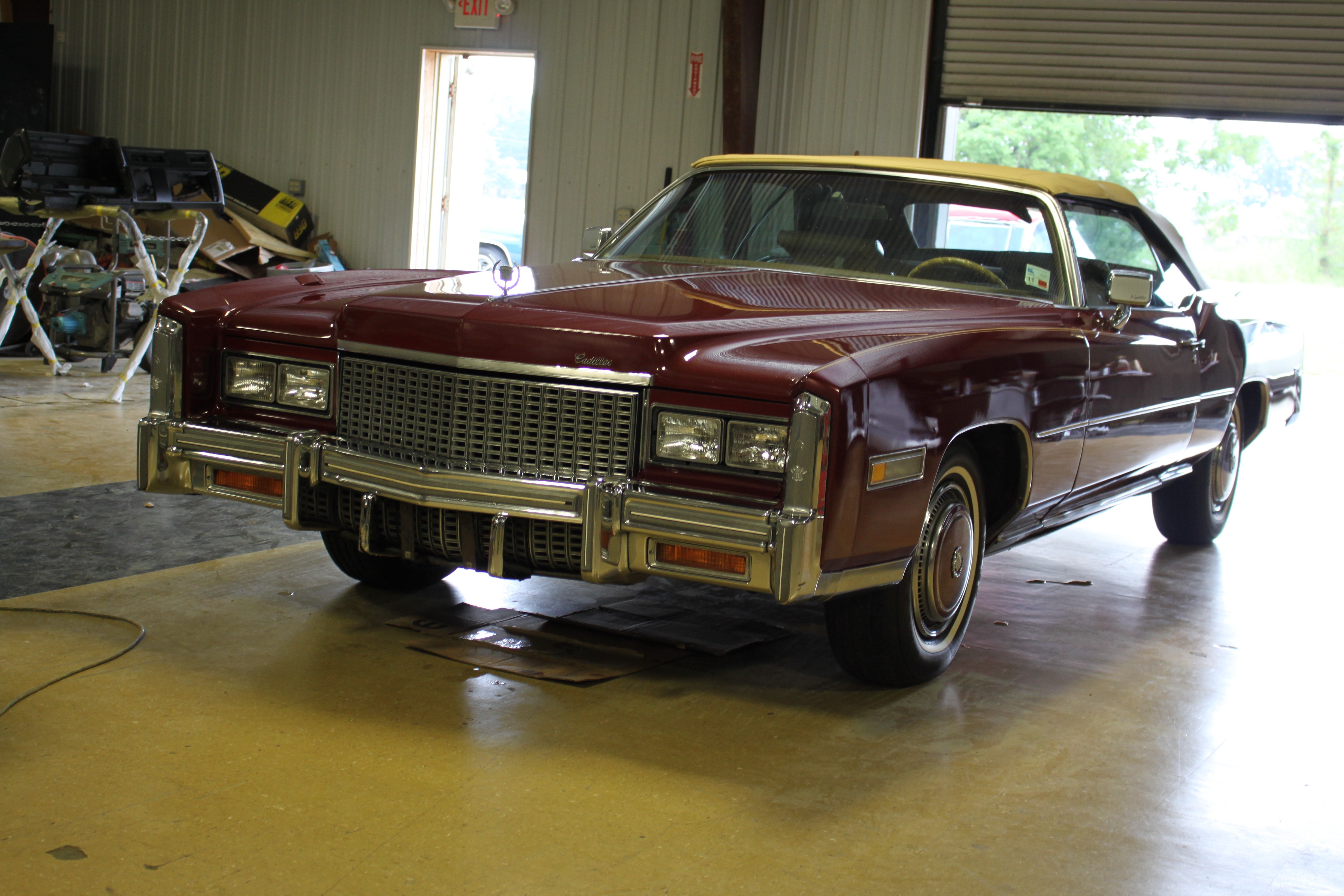 4th Image of a 1976 CADILLAC ELDORADO