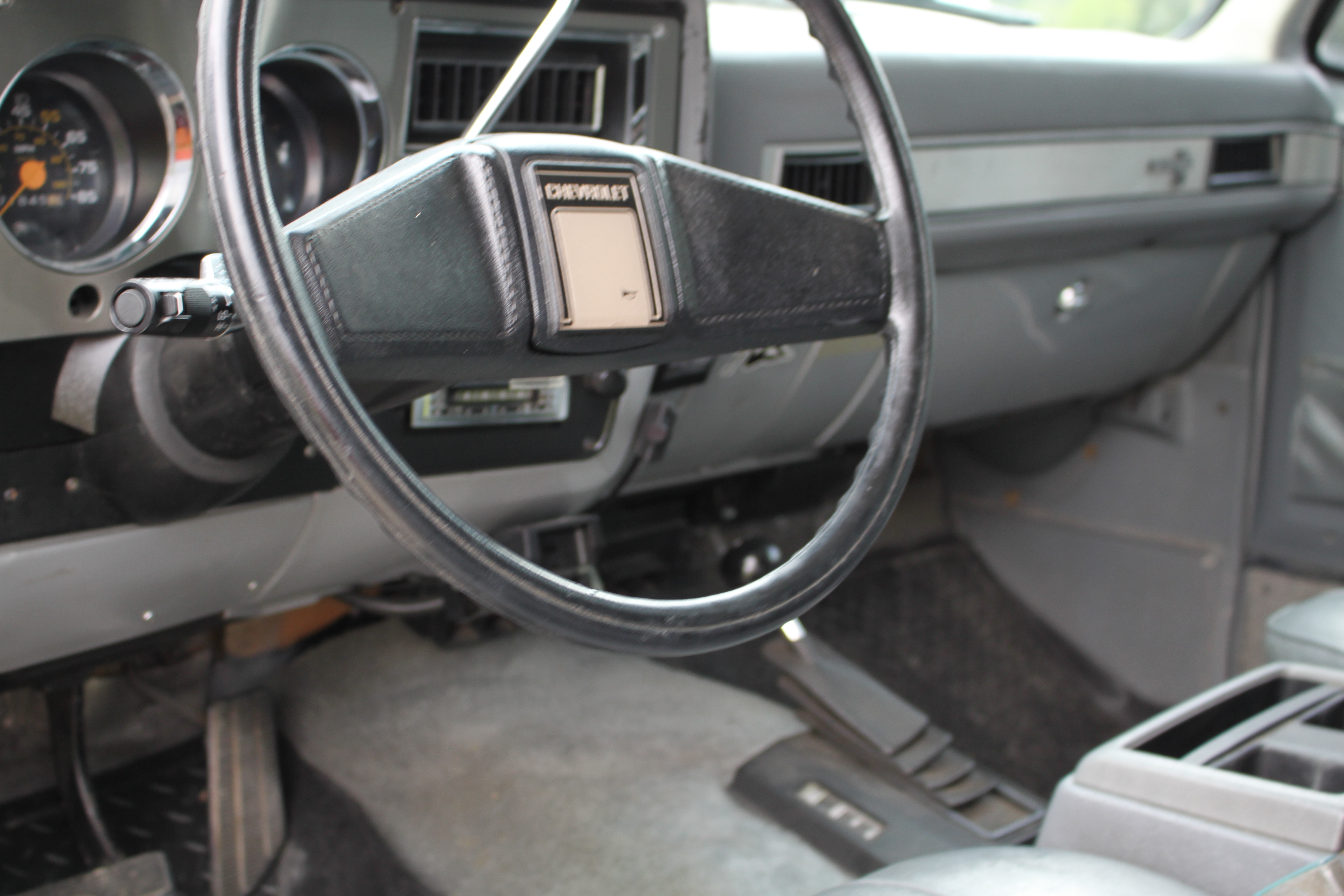 5th Image of a 1984 CHEVROLET BLAZER K5