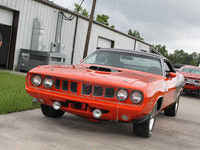Image 2 of 6 of a 1971 PLYMOUTH BARRACUDA