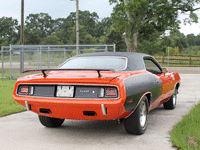 Image 4 of 6 of a 1971 PLYMOUTH BARRACUDA