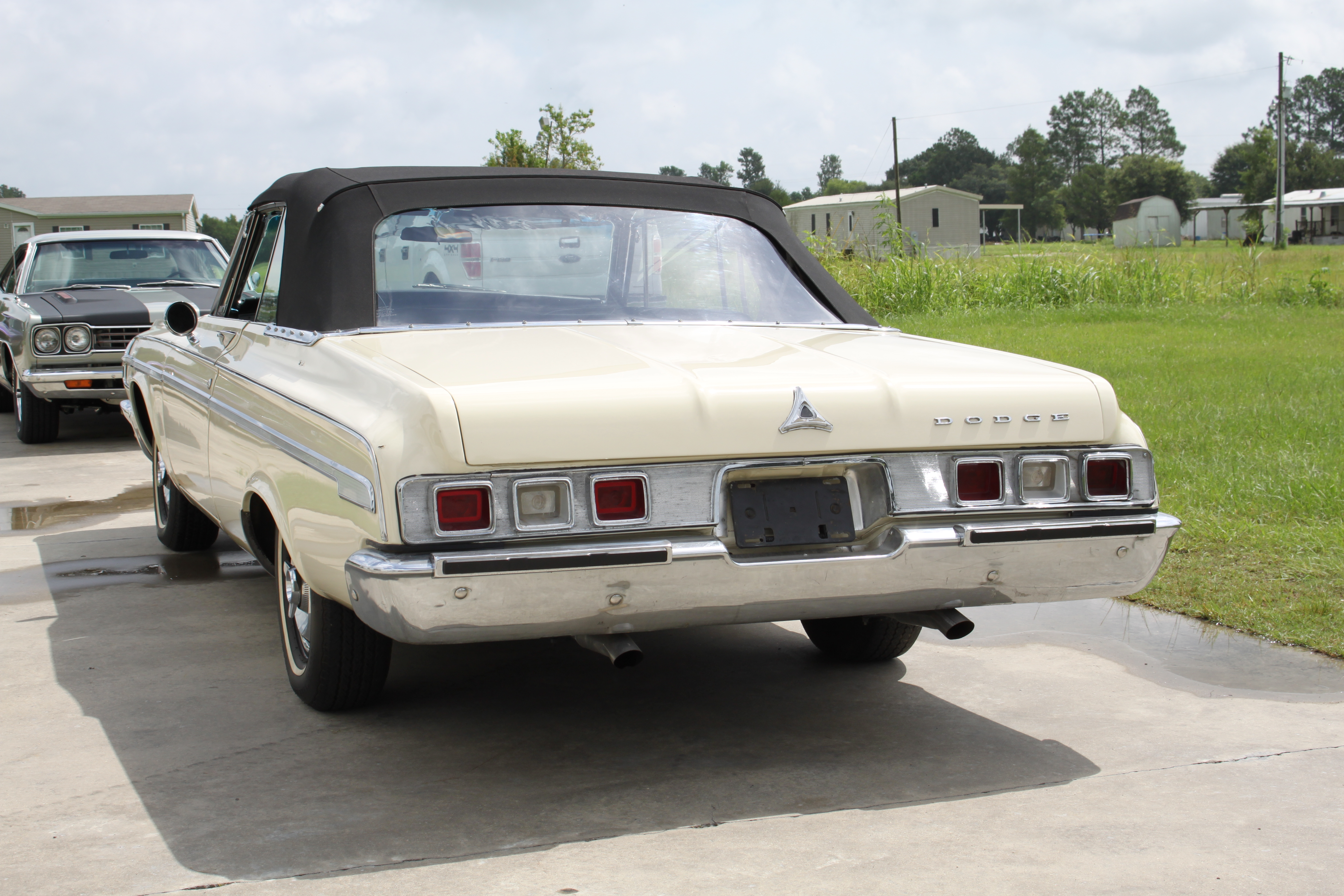 4th Image of a 1964 DODGE POLARA