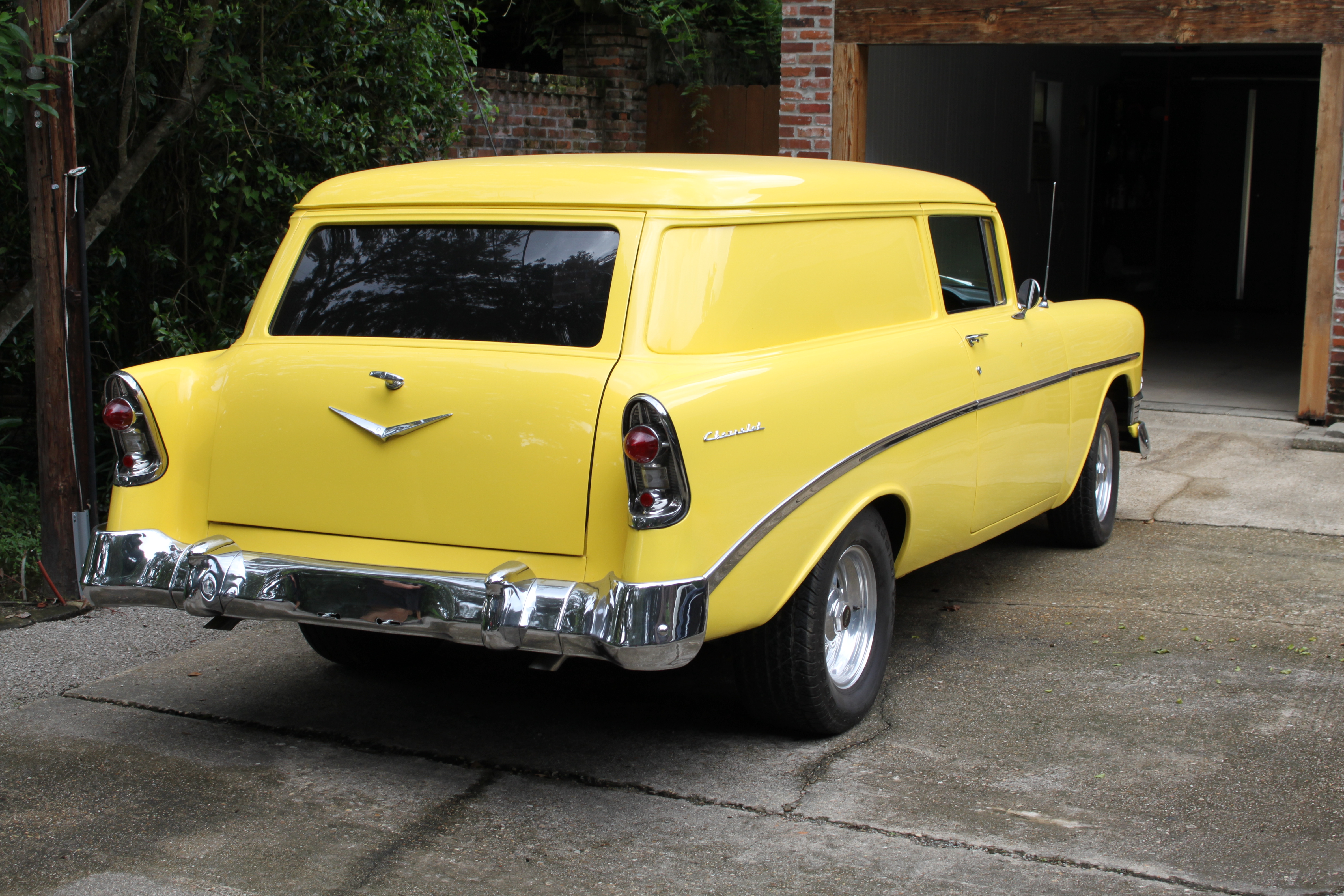 3rd Image of a 1956 CHEVROLET BELAIR