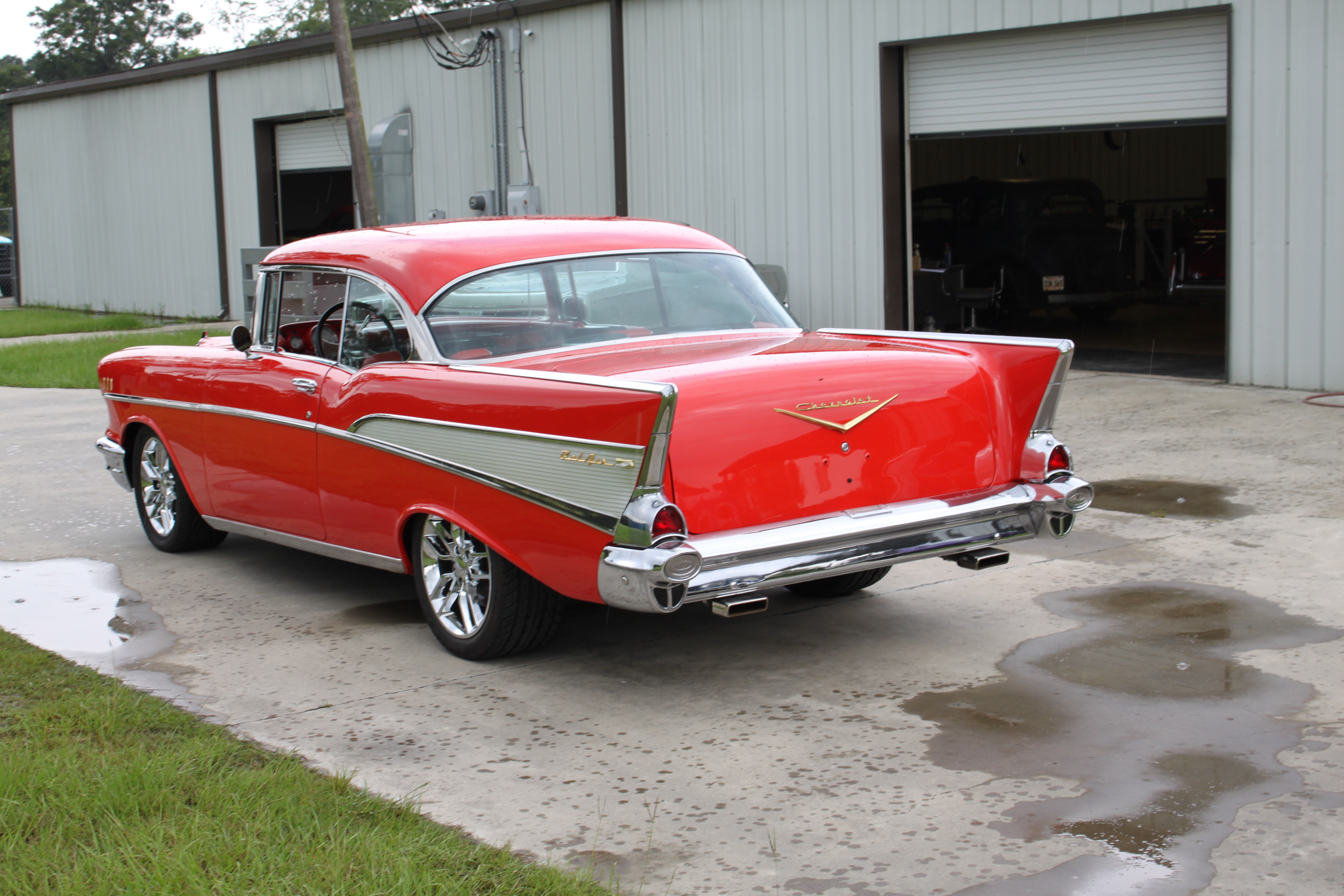 3rd Image of a 1957 CHEVROLET BELAIR