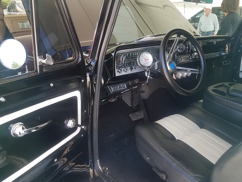 3rd Image of a 1966 CHEVROLET C10