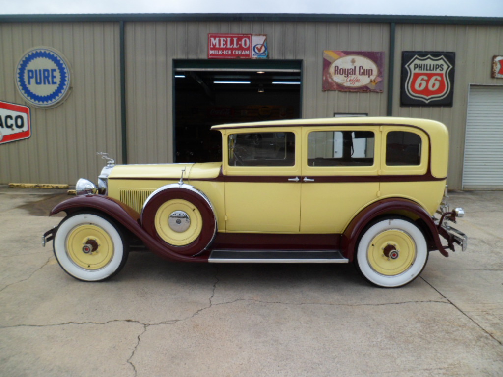 0th Image of a 1930 PACKARD 726