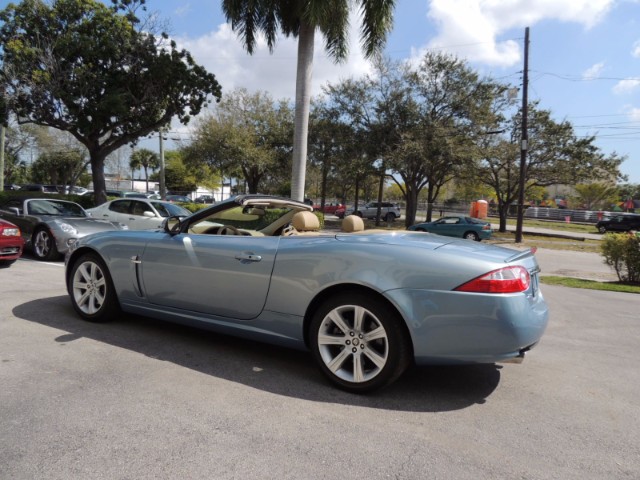 2nd Image of a 2007 JAGUAR XK XK