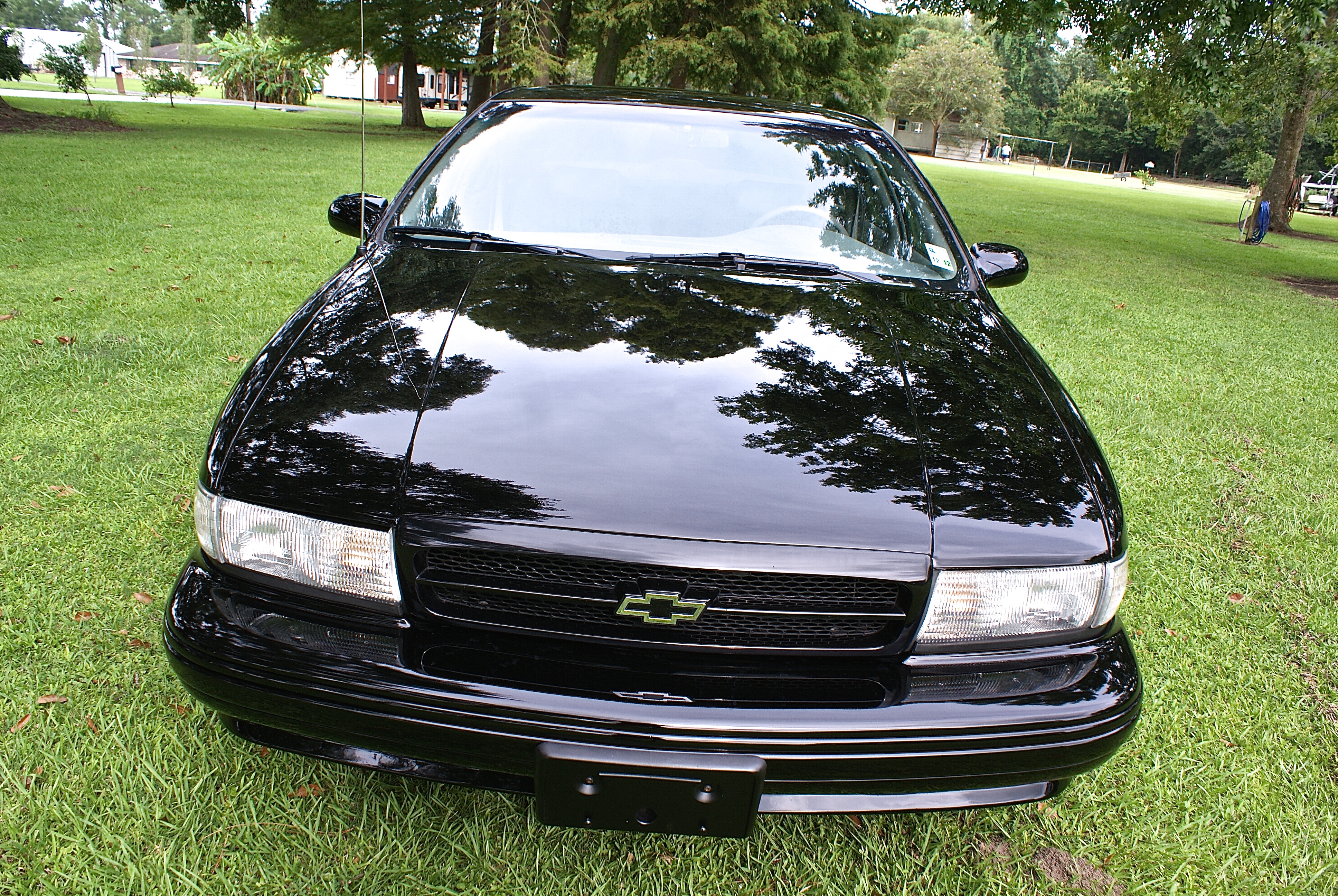 2nd Image of a 1996 CHEVROLET IMPALA