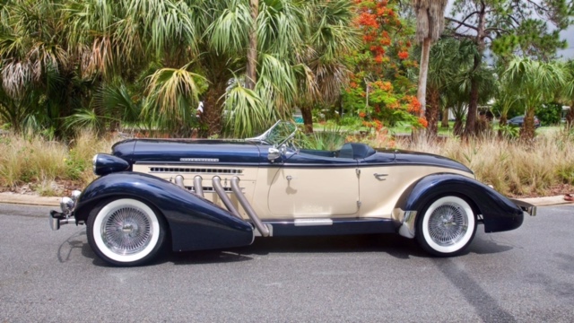 2nd Image of a 2011 AUBURN SPEEDSTER