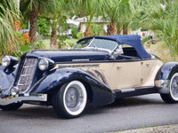 Image 5 of 10 of a 2011 AUBURN SPEEDSTER