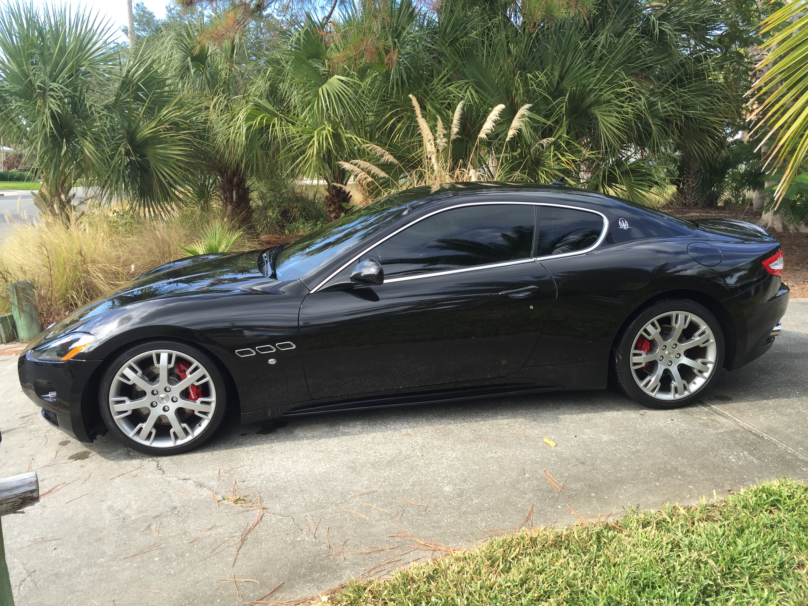 0th Image of a 2010 MASERATI GRAN TURISMO S