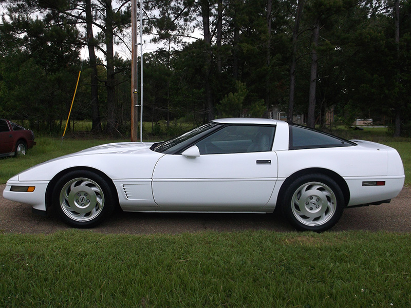 2nd Image of a 1996 CHEVROLET CORVETTE