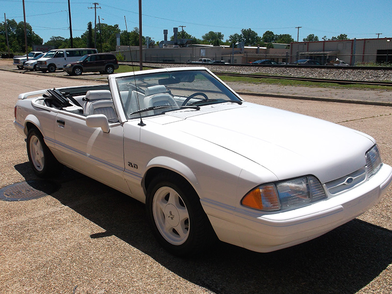 1st Image of a 1993 FORD MUSTANG LX
