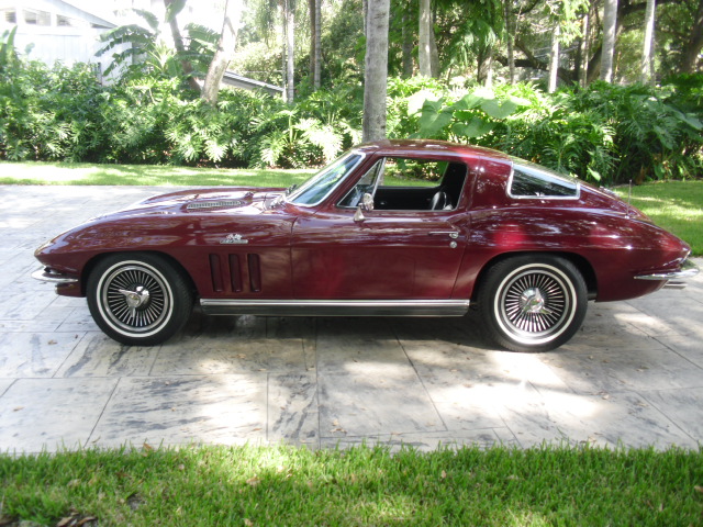 1st Image of a 1966 CHEVROLET CORVETTE