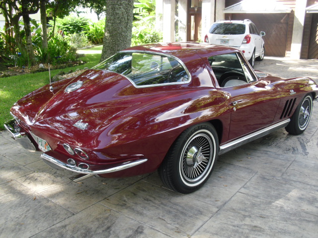 3rd Image of a 1966 CHEVROLET CORVETTE