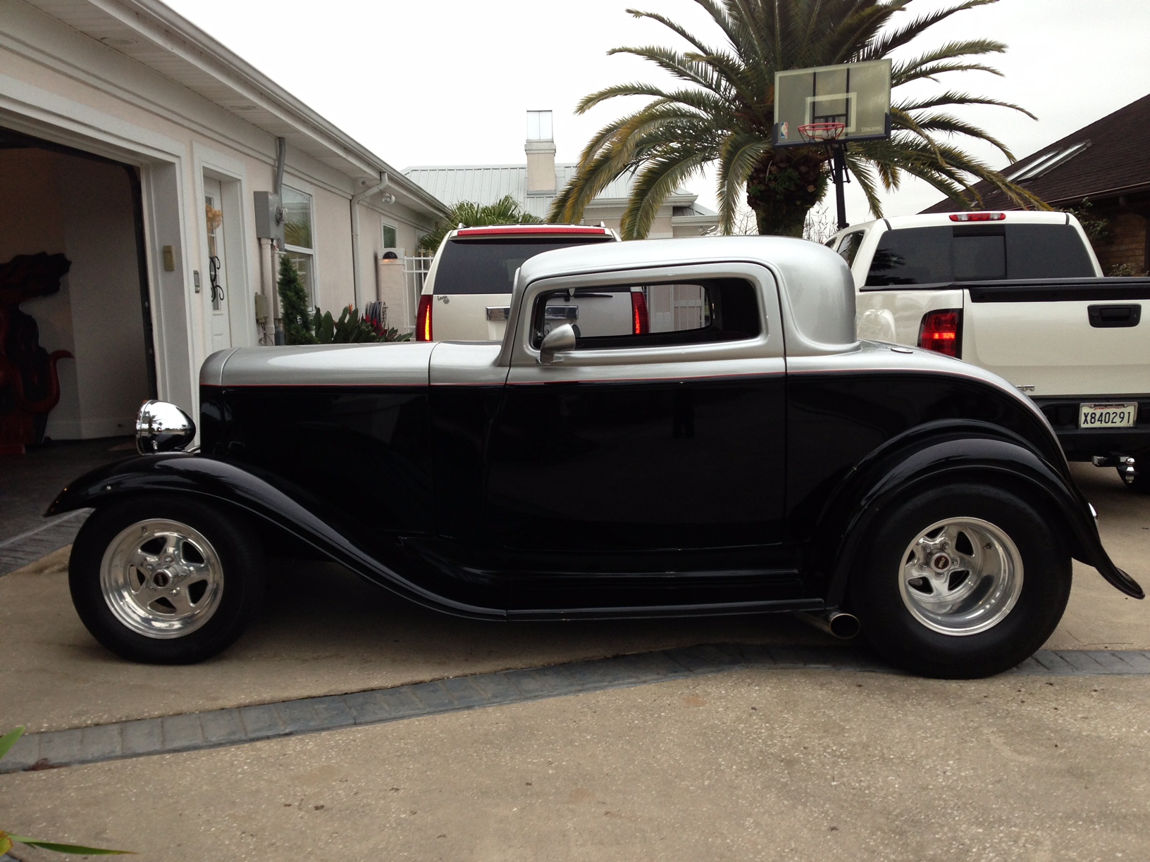 1st Image of a 1932 FORD COUPE