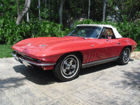 Image 4 of 11 of a 1966 CHEVROLET CORVETTE