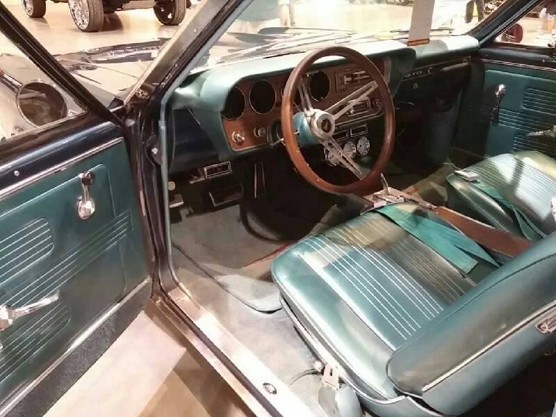 2nd Image of a 1967 PONTIAC GTO