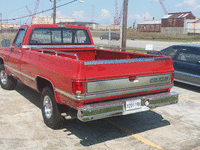 Image 4 of 7 of a 1987 CHEVROLET V10