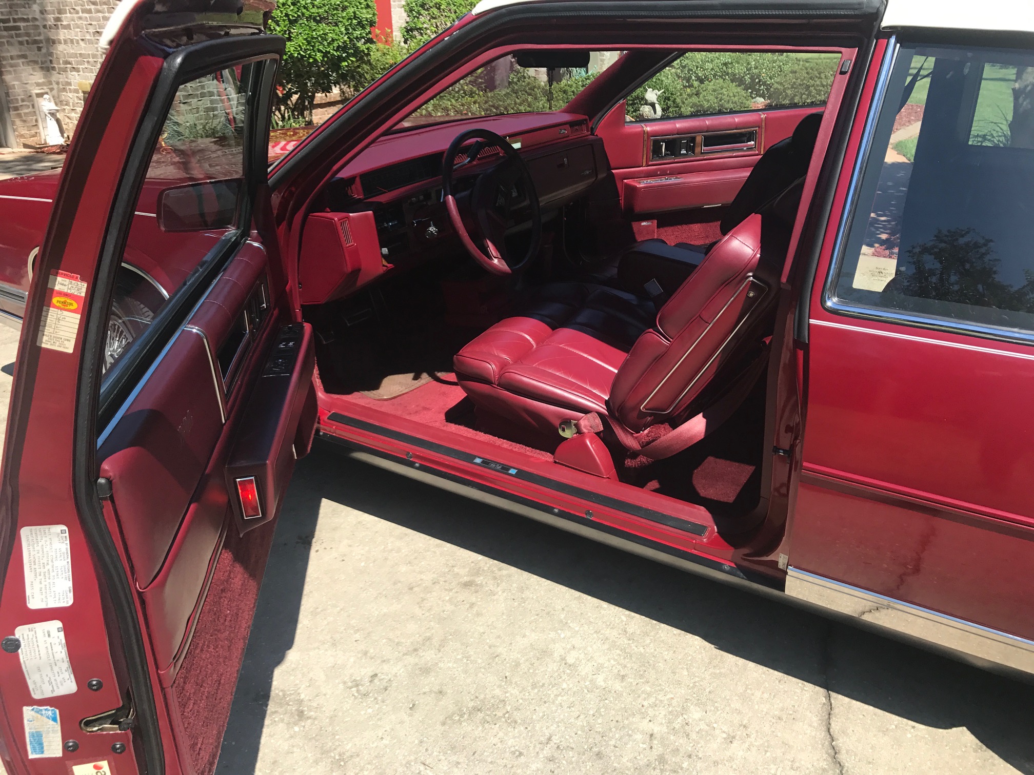 6th Image of a 1987 CADILLAC DEVILLE