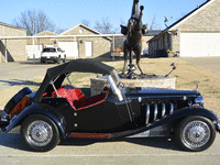 Image 2 of 8 of a 1952 MG TD REPLICA