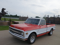 Image 2 of 12 of a 1970 CHEVROLET C10