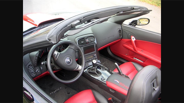 2nd Image of a 2010 CHEVROLET CORVETTE GRAND SPORT 3LT