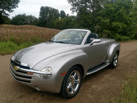 Image 1 of 3 of a 2006 CHEVROLET SSR