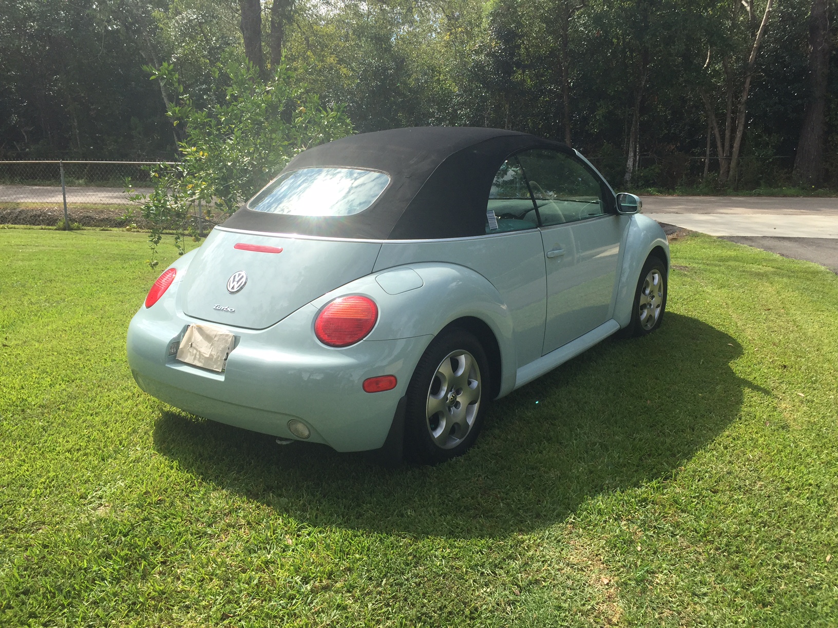 5th Image of a 2004 VOLKSWAGEN NEW BEETLE GLS