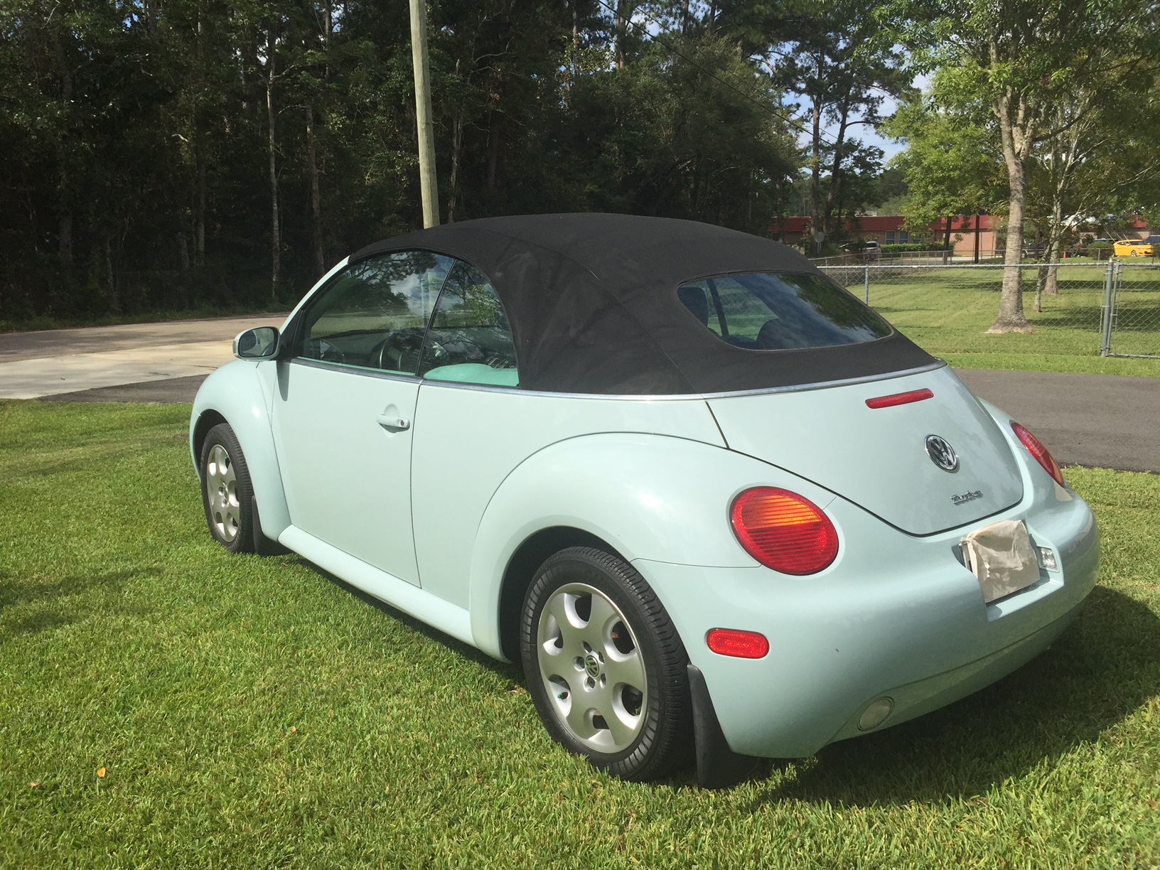 6th Image of a 2004 VOLKSWAGEN NEW BEETLE GLS