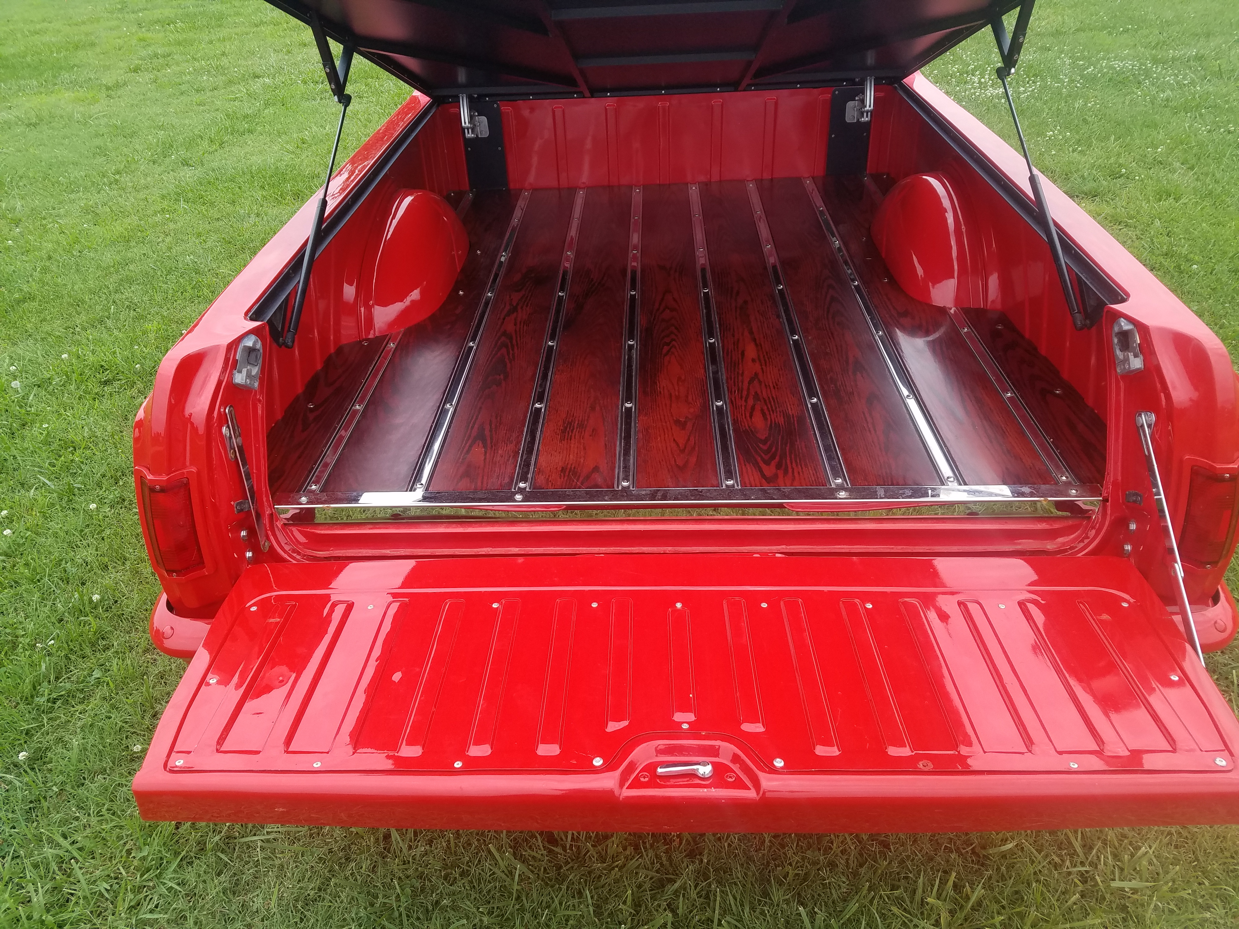 2nd Image of a 1964 CHEVROLET EL CAMINO