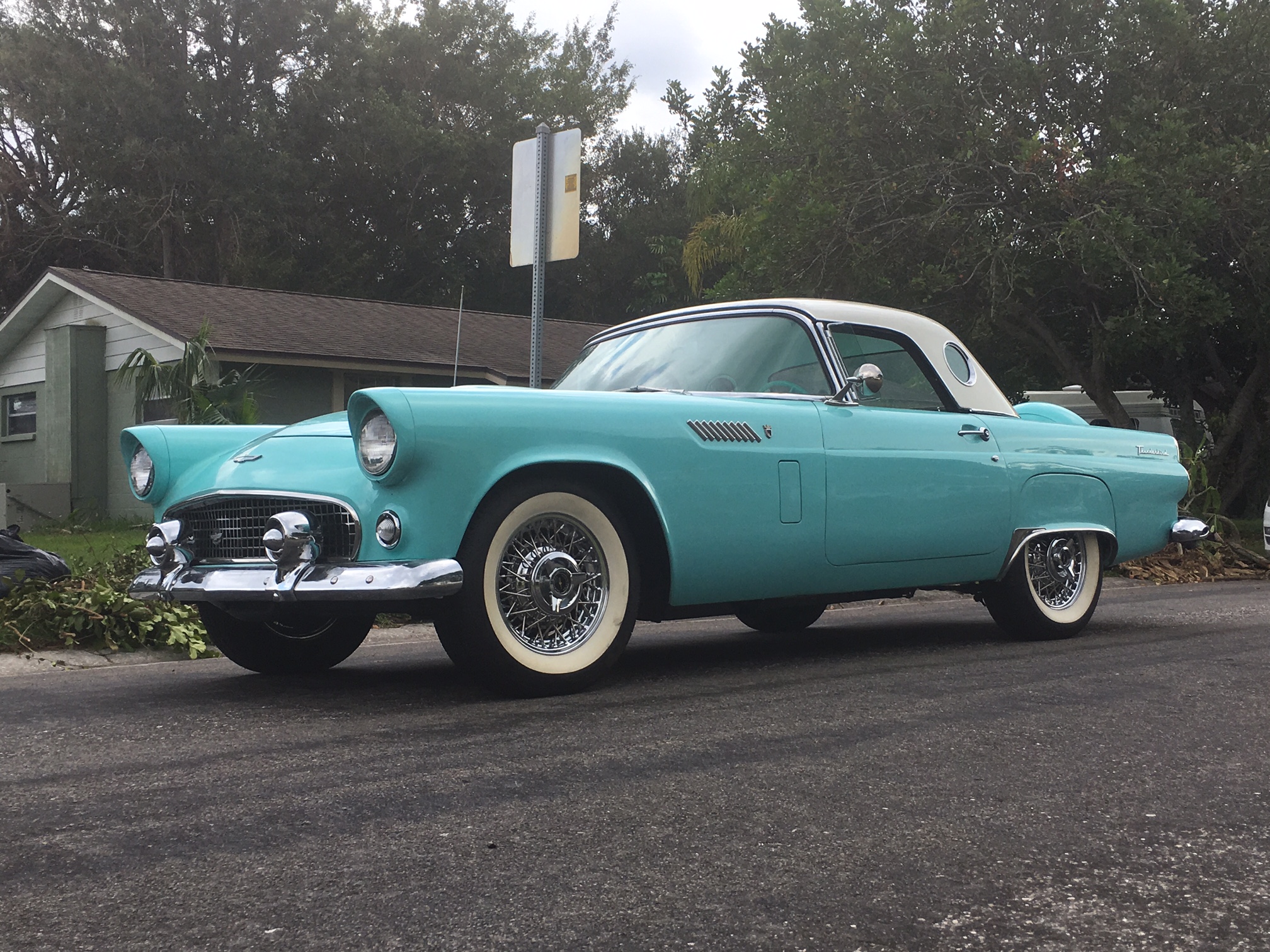 1st Image of a 1956 FORD THUNDERBIRD